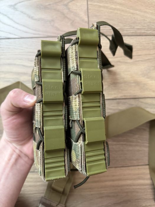 Військове спорядження підсумки під магазини