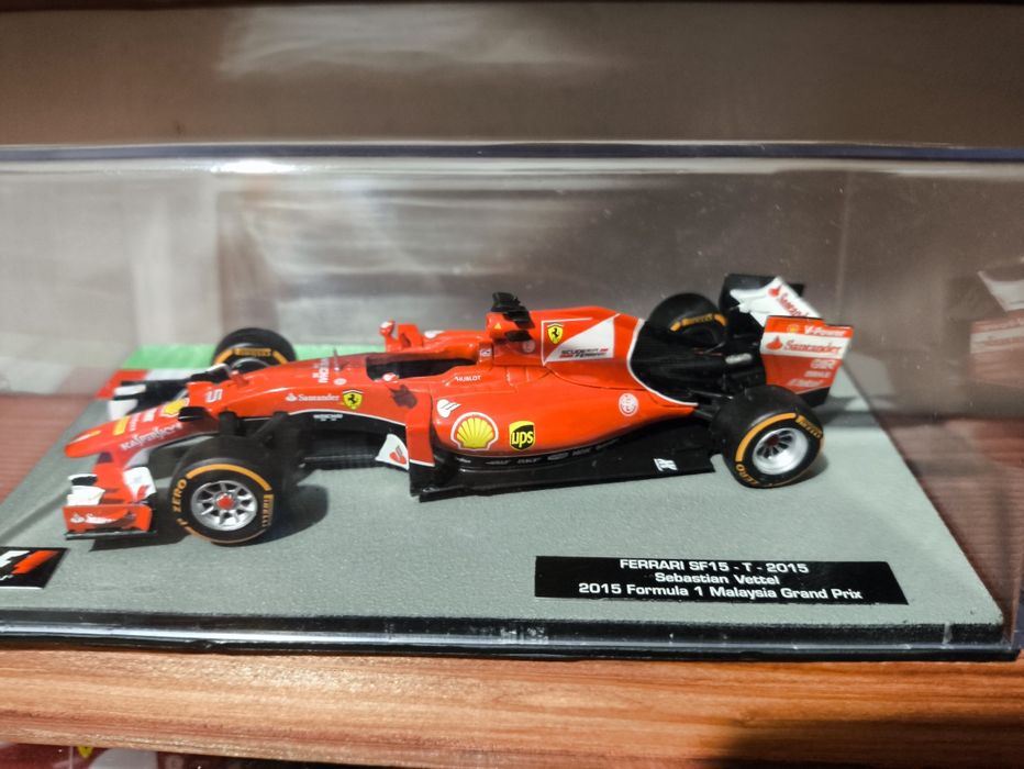 Формула 1  FERRARI SF70-SF24