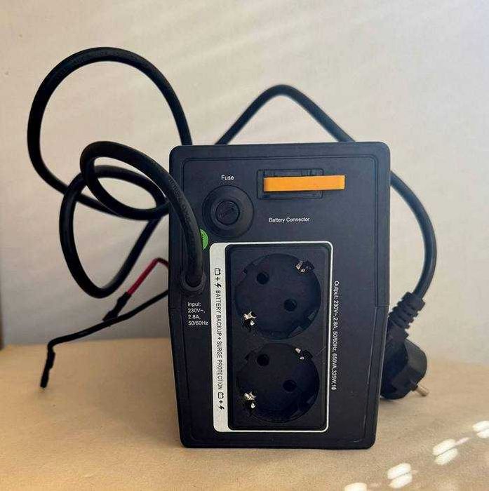 Источник бесперебойного питания  ИБП APC Back-UPS  650 Вт.