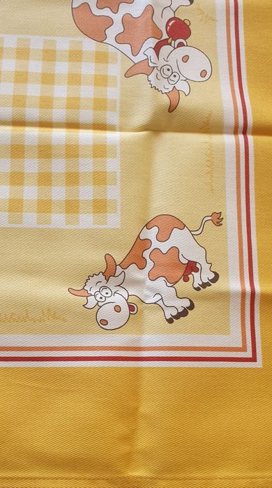 Pano de cozinha em tons amarelo