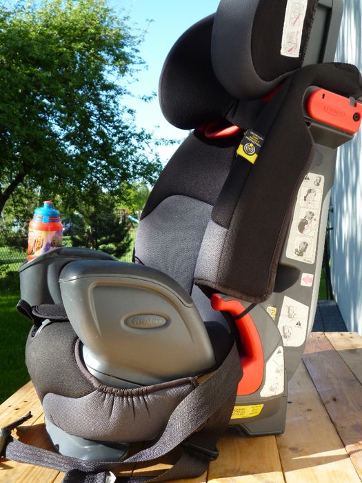 Fotelik 9-36kg Graco Nautilius