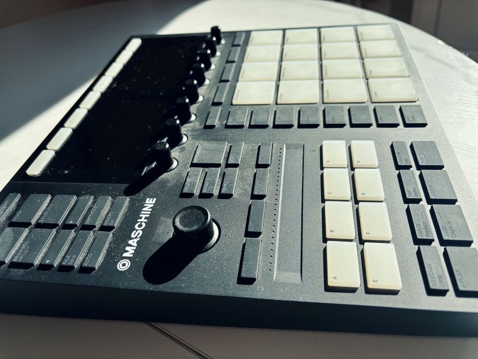 【美品】maschine mk3 maschine3付き Dla Ciebie wszystko - maschine mk3 - w kategorii Instrumenty
