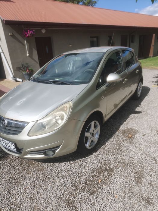 Opel Corsa  1.4 benzyna gaz wersja D 2008 r.