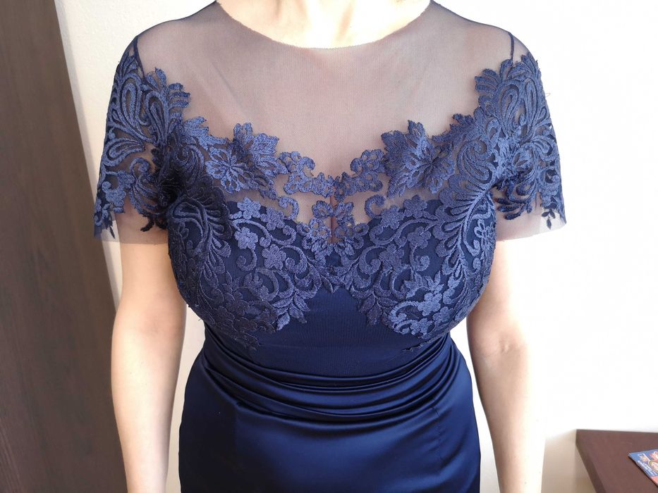 Okazja! sukienka piękna na każdą okoliczność.