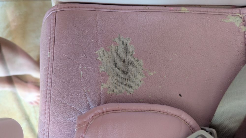 Стільчик для годування