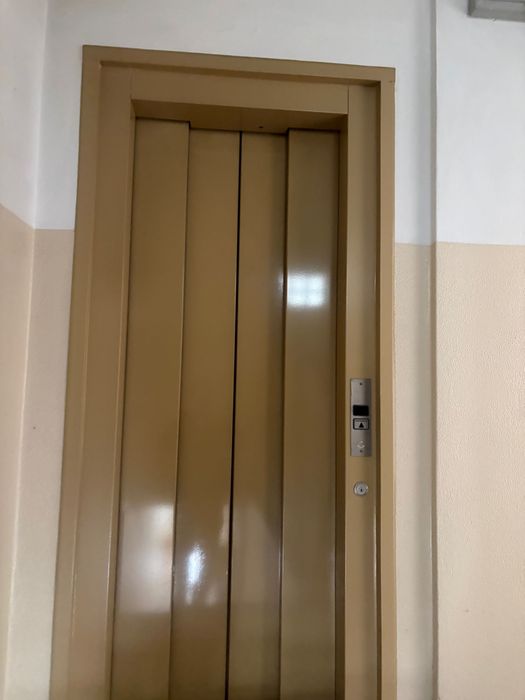 Arrendo prédio com 8 salas