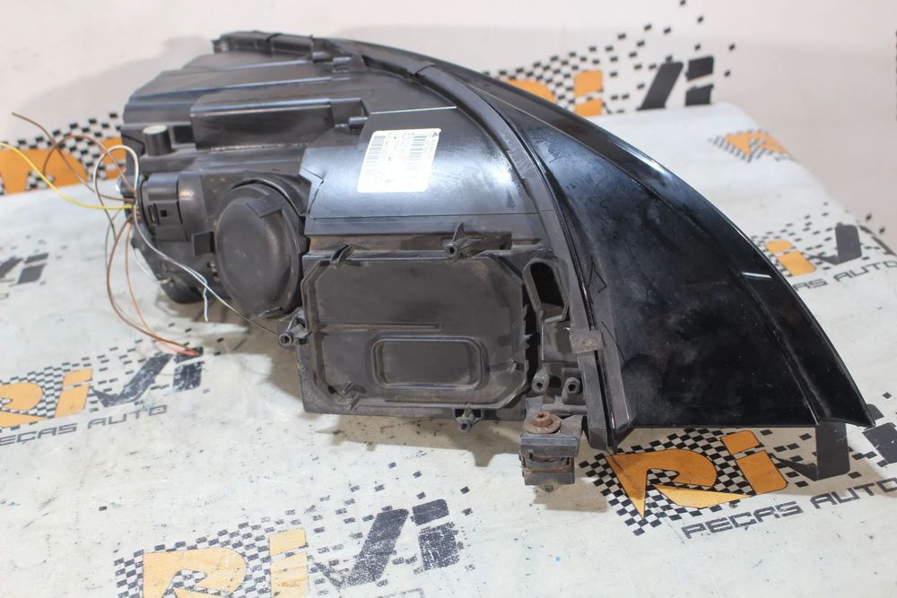 Ótica / farol esquerda AUDI TT (8J3)