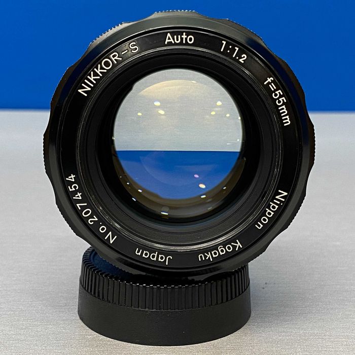 Nikon Nikkor-S Auto 55mm f/1.2 (Non-Ai) | Nippon Kogaku Alvalade