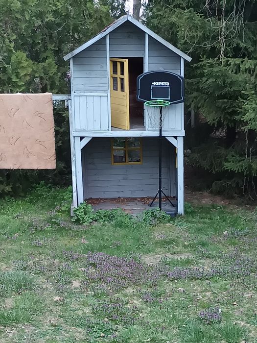 Domek drewniany dla dzieci