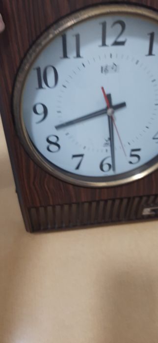 Um clássico relógio de cozinha