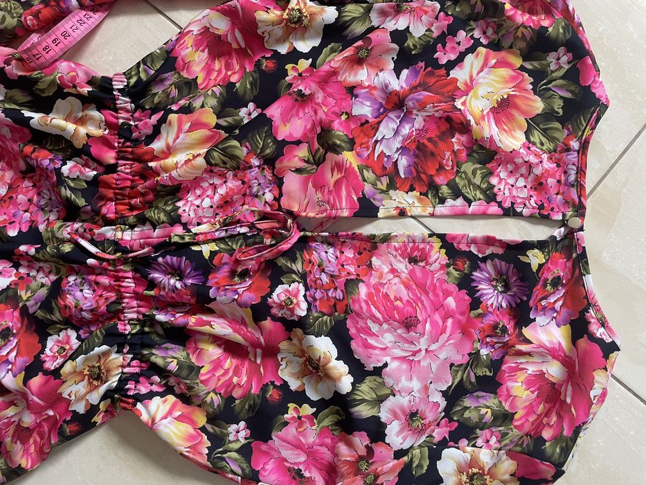 Kolorowy lekki krótki kombinezon S/M print kwiatowy
