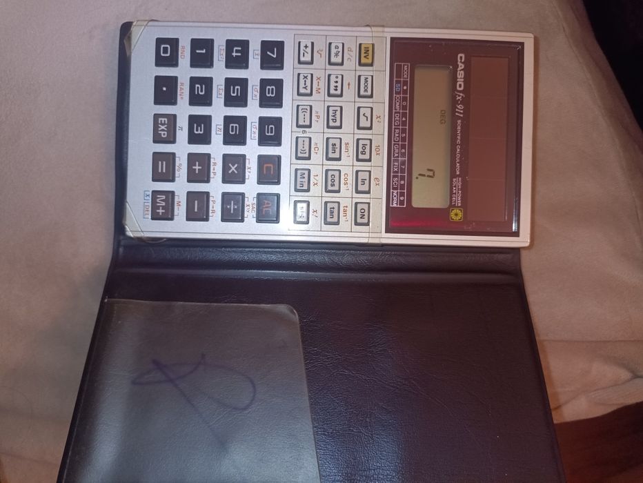Калькулятор Casio fx-911