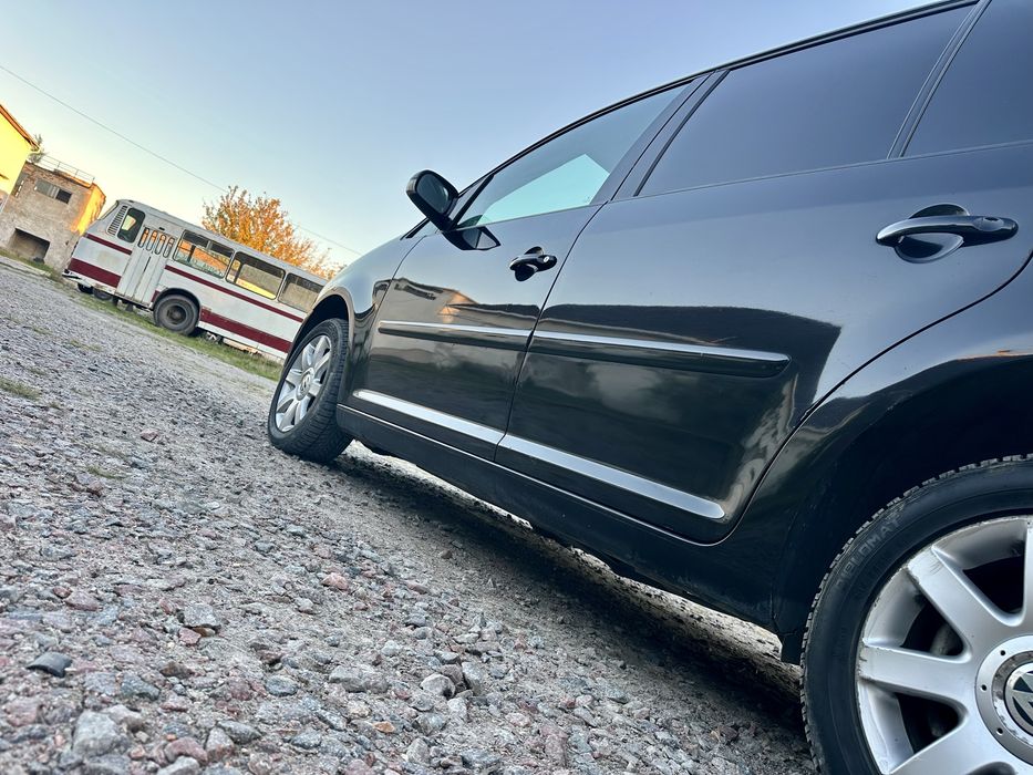 Продам Volkswagen Touran 2.0 Дизель