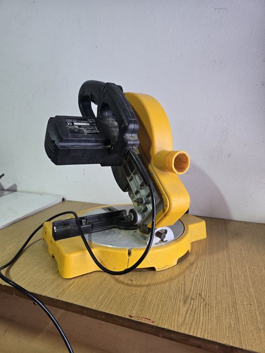 Piła tarczowa - łukośnica Einhell