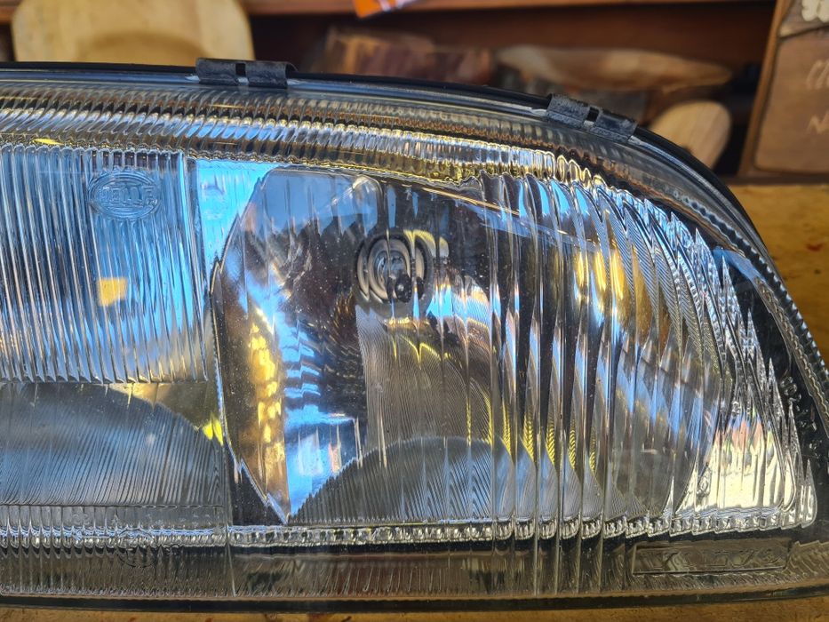 Volvo v70 s70 c70 xc70 lampy przednie  oryginał