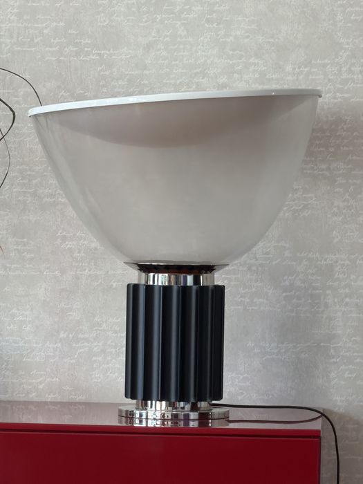 Candeeiro de mesa Flos Taccia grande original