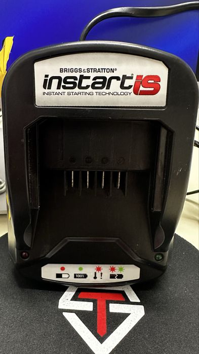 Carregador Briggs & Stratton Novo