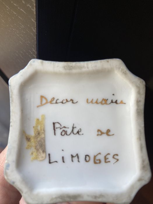 Jarras e pratos decorativos antigos