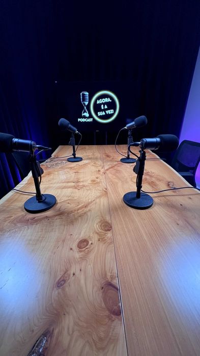 ESTÚDIO PROFISSIONAL DE PODCAST E CRIAÇÃO DE CONTEÚDO
