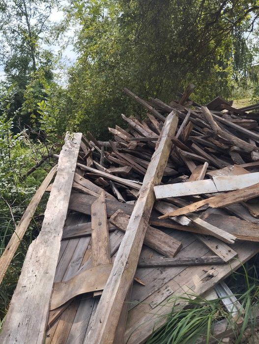 Drewno opałowe z rozbiórki