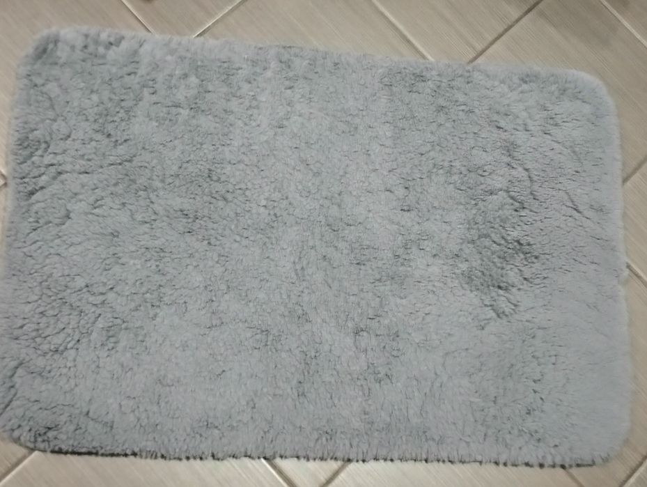 Dywan dywanik 90 cm x 60