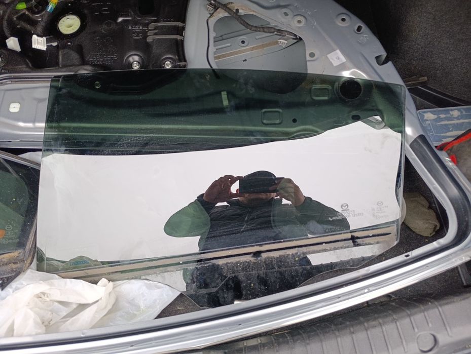 Задня ліва карта mazda 6 2013