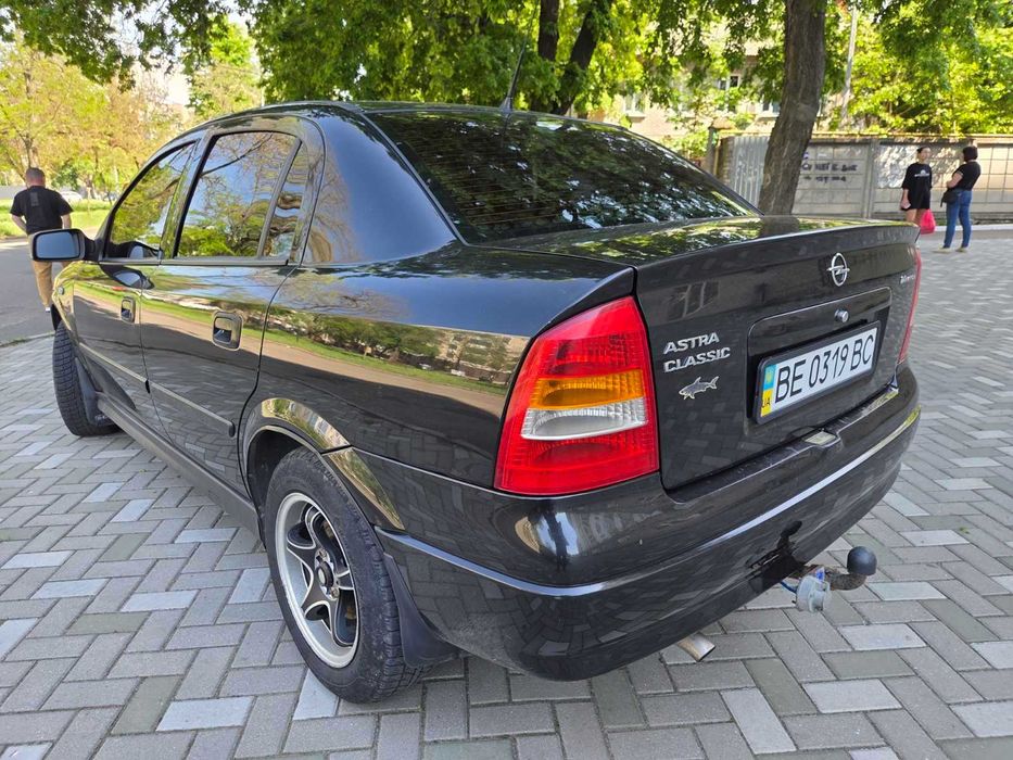 Продам Opel Astra 2006р. Один власник з автосалону, рідний пробіг!