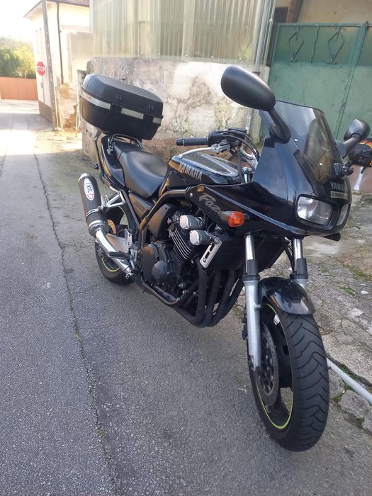 Yamaha FZS 600 Fazer – Apenas 45.500 km (Impecável)