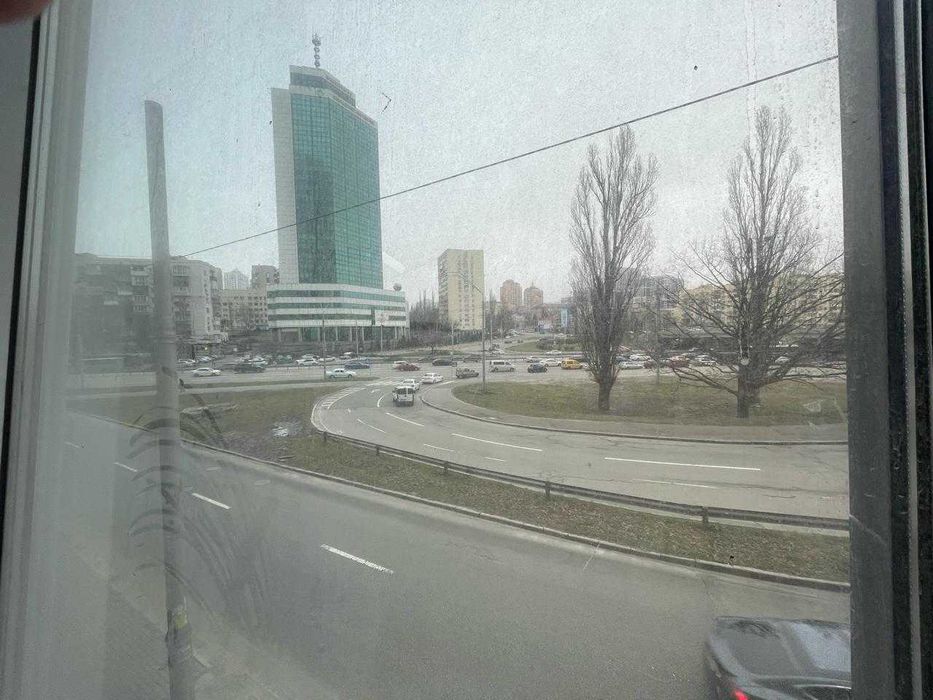 Оренда комерційного приміщення 812 м | ЖК Manhattan City | Без ремонту