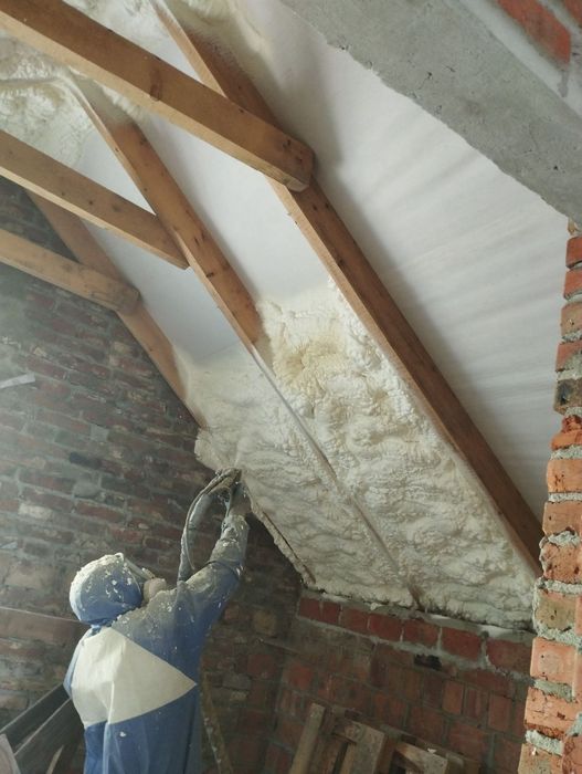 Утеплення пінополіуританом, ппу, піною Славське