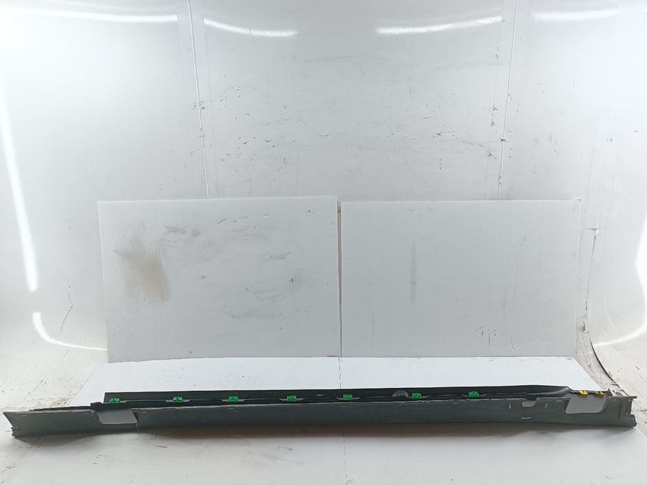Embaladeira Plástica Direito - BMW 5 Touring (E61) | 04 - 10