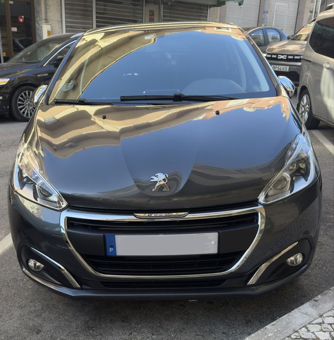 Peugeot 208 Active 1.2 PureTech 82cv – 2016 | Apenas 75.000 km