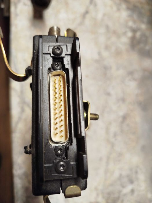 Підсилювач антени BMW 5 E34 Е39 БМВ 84118360235