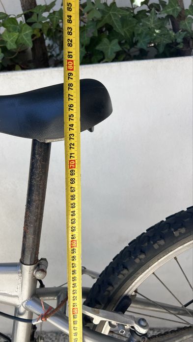 Bicicleta menina com cesto