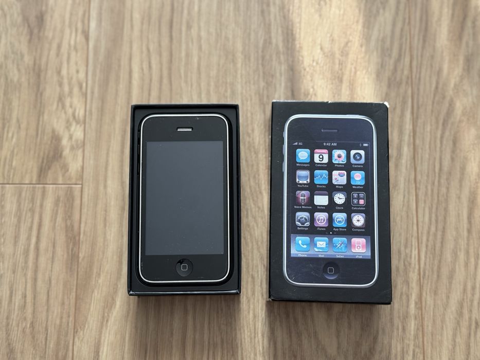 Iphone 3Gs z pudelkiem