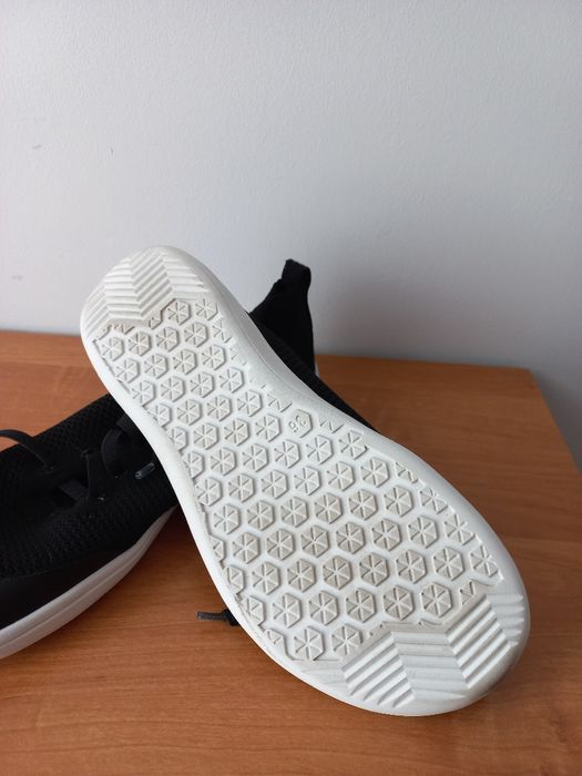r.38 lekkie adidasy, sneakersy