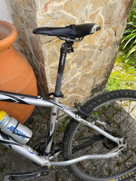 Bicicleta de montanha Orbea