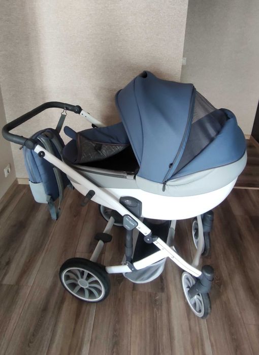 Дитяча коляска Anex m-type 2 в 1 в гарному стані.