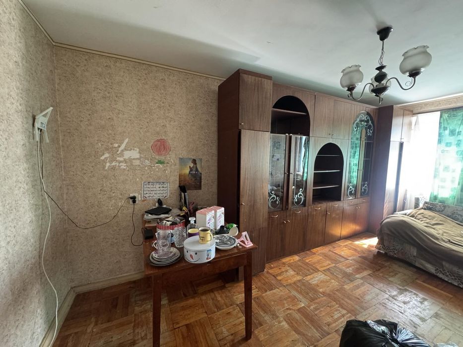 Продаётся 2х ком. Бочарова.