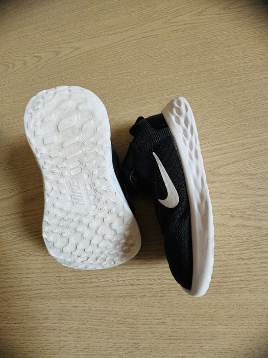 Buty nike dzieciece rozm 25 14cm