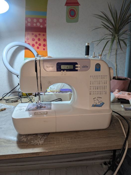 Машинка швейная brother rs 240