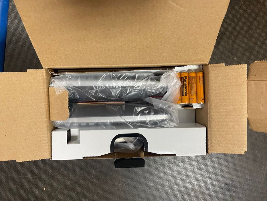 Telefon bezprzewodowy Panasonic KX-TG6412 czarny