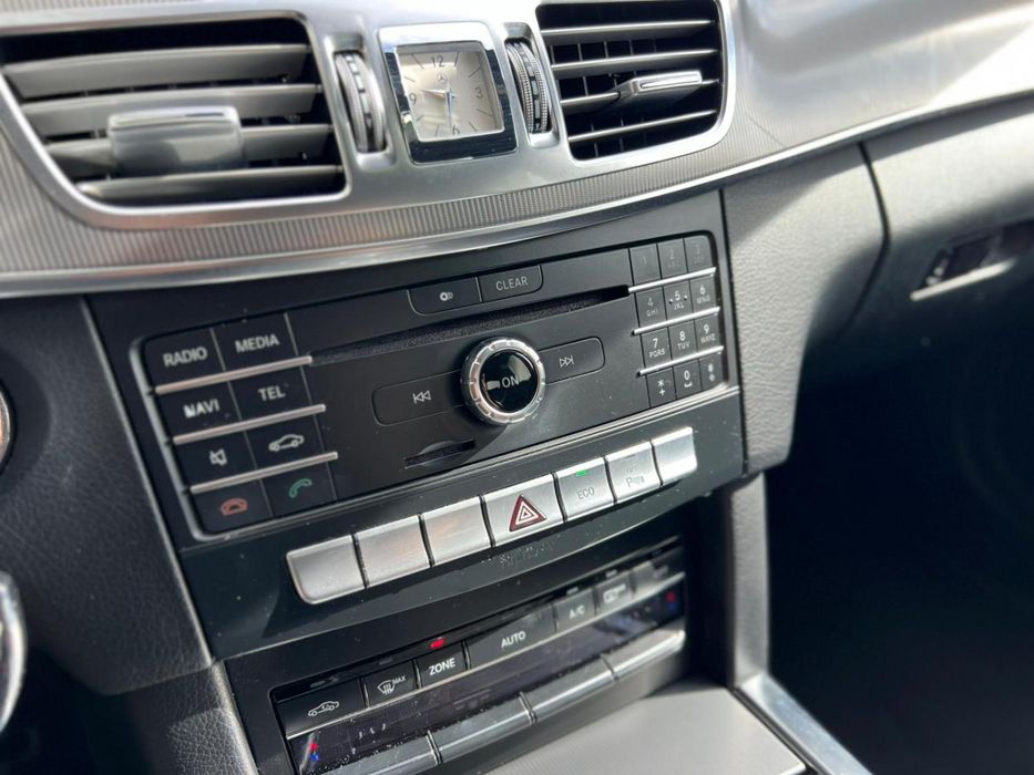 Mercedes-Benz E 220 — fotografia 10