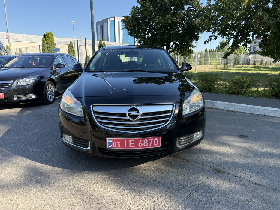 Opel Insignia з Німеччини Розмитнена