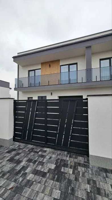 Газифікований дуплекс на тихій затишній вулиці