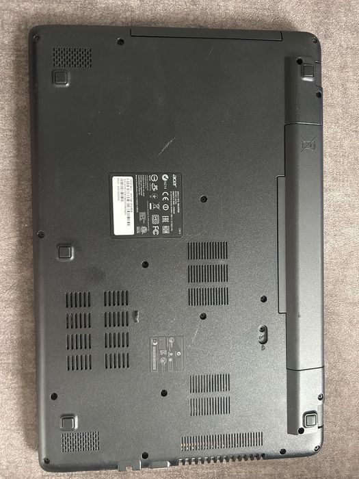 Portátil Acer E5-521