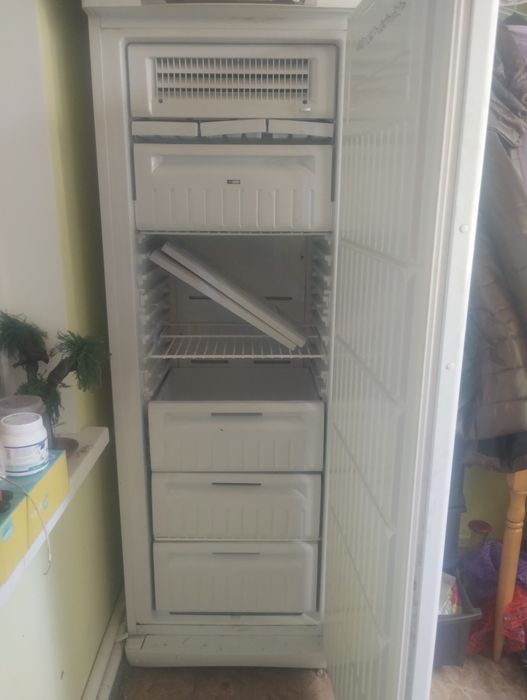 Продам морозилку