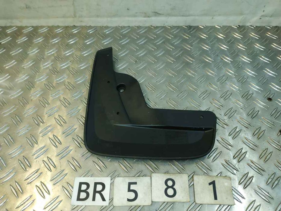 VAG VW Touareg 3 2018- Бризговик зад R BR0581 760075111