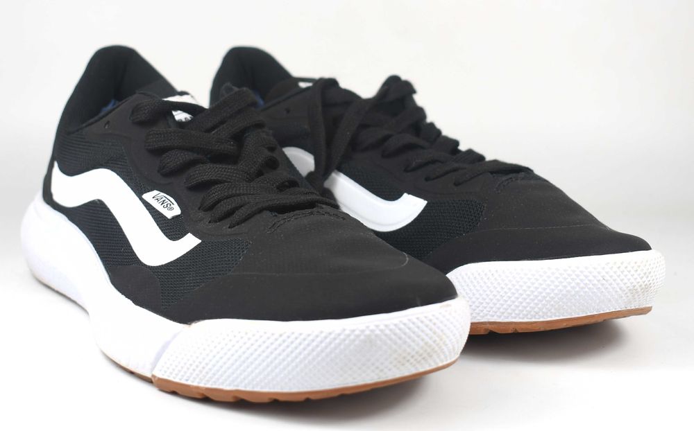 Jak nowe Buty Vans UltraRange EXO roz. 39