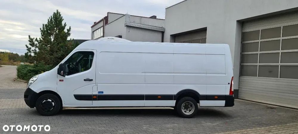Renault Master  Renault Master L4H2 Chłodnia Sypialnia Napęd tyl